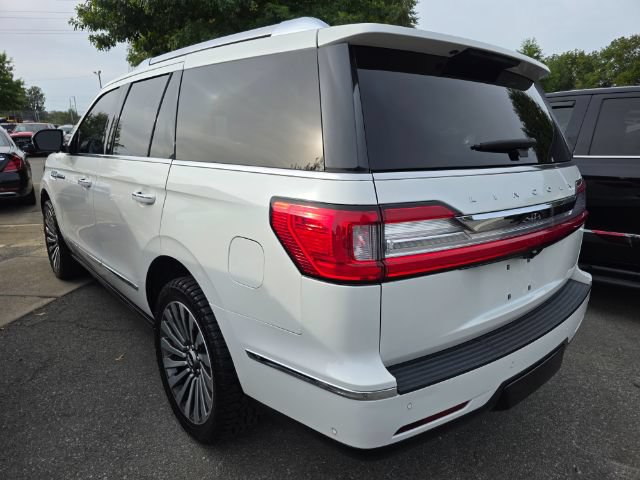 Used 2021 Lincoln Navigator Reserve w/ Luxury Package AWD/4WD image 3