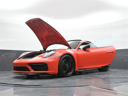 Certified 2022 Porsche 911 Carrera GTS w/ Premium Package image 27