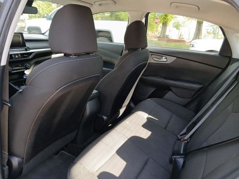 Used 2019 Kia Forte LXS image 11