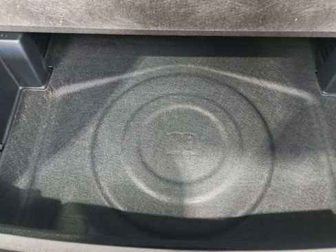 Used 2025 Chevrolet Equinox LT image 33