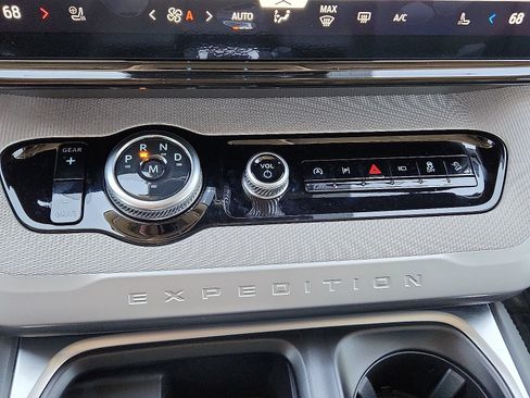New 2026 Ford Expedition Max Active AWD/4WD image 15