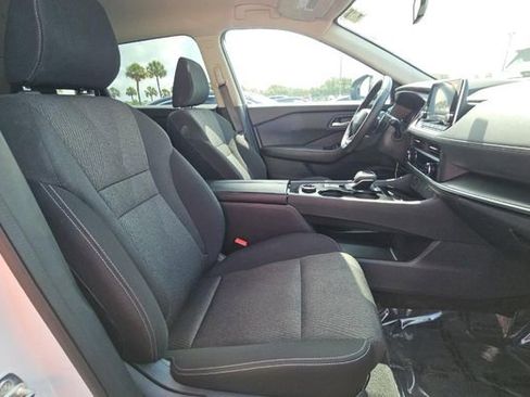 Used 2025 Nissan Rogue SV AWD/4WD image 13