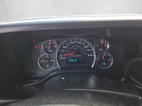 Used 2025 GMC Savana 2500 w/ Driver Convenience Package RWD image 16