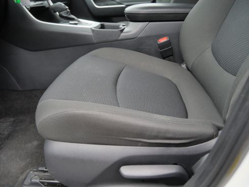 Certified 2025 Toyota RAV4 LE image 21