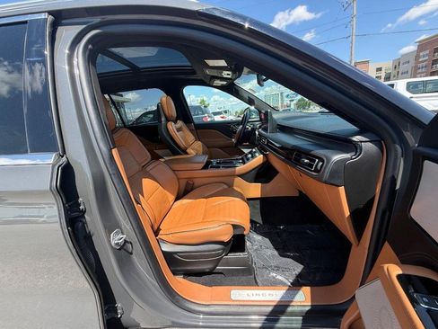 Used 2021 Lincoln Aviator Black Label Grand Touring w/ Class IV Trailer Tow Package AWD/4WD image 13