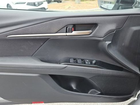 Used 2025 Toyota Camry LE FWD image 17