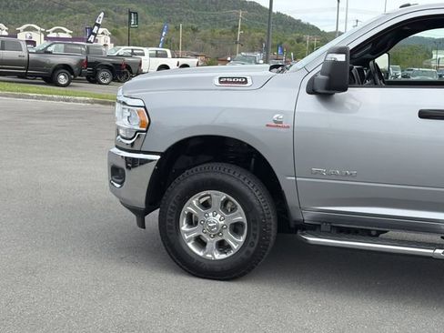 Used 2024 RAM 2500 Big Horn AWD/4WD image 12