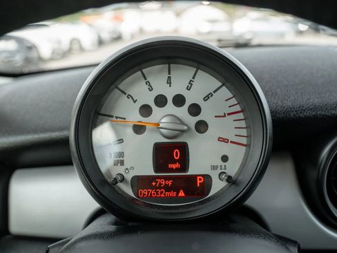 Used 2013 MINI Cooper Hardtop image 14