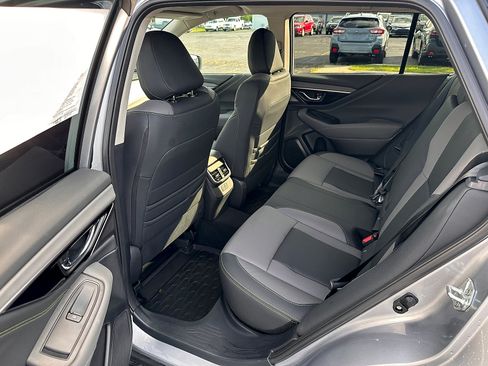 Certified 2025 Subaru Outback Onyx Edition AWD/4WD image 13