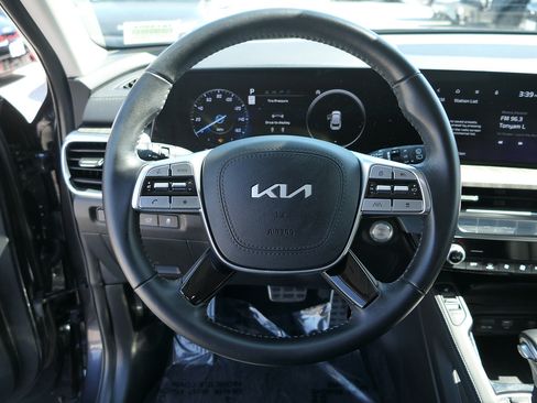 Used 2025 Kia Telluride SX FWD image 17