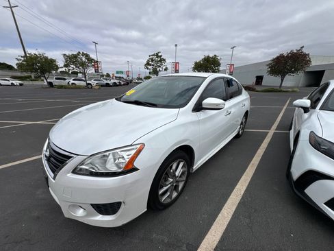Used 2015 Nissan Sentra SR FWD image 3