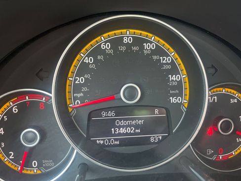 Used 2016 Volkswagen Beetle 1.8T Dune FWD image 25