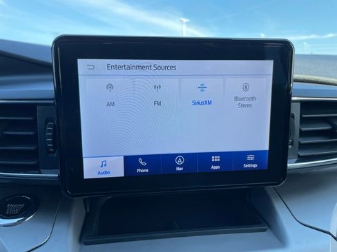 Used 2023 Ford Explorer XLT w/ Equipment Group 202A AWD/4WD image 15