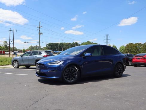 Used 2023 Tesla Model X AWD/4WD image 6