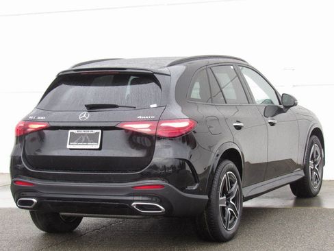 New 2026 Mercedes-Benz GLC 300 4MATIC image 6