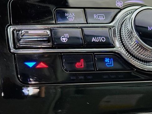 Used 2022 Lincoln Corsair AWD w/ Equipment Group 101A image 22