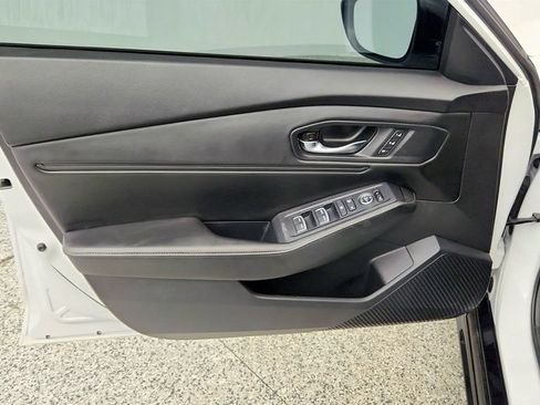 Used 2023 Honda Accord Sport image 11
