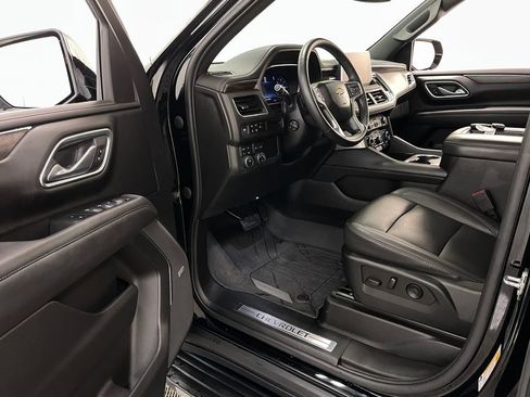 Used 2023 Chevrolet Tahoe LT w/ LT Signature Plus Package AWD/4WD image 30