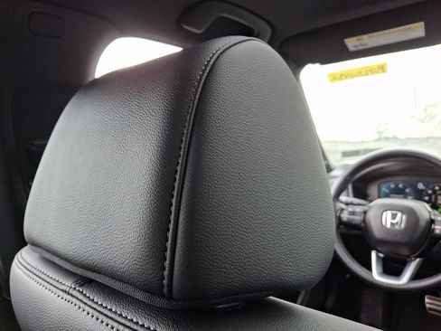 Used 2025 Honda Civic Sport Touring image 9