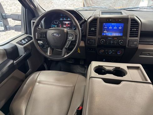 Used 2022 Ford F250 XL w/ Power Equipment Group image 14