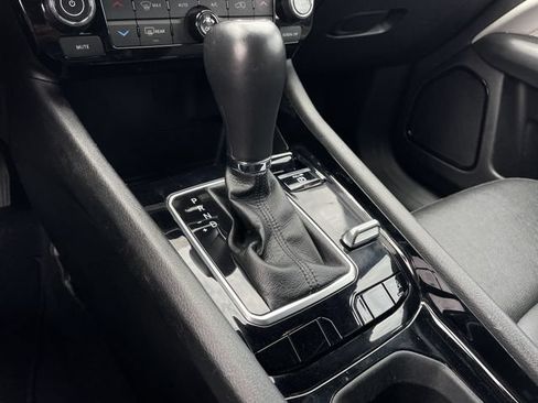 Used 2025 Jeep Compass Limited AWD/4WD image 22