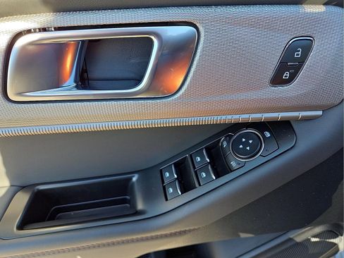 New 2026 Ford Explorer Active image 15