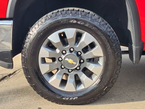 Certified 2025 Chevrolet Silverado 2500 LT w/ Texas Edition AWD/4WD image 10