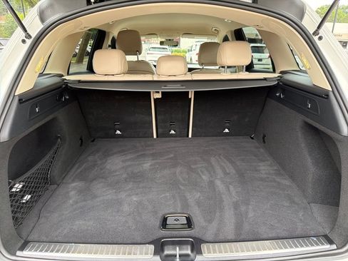 Used 2021 Mercedes-Benz GLC 300 image 29
