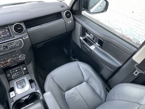 Used 2016 Land Rover LR4 HSE LUX image 18
