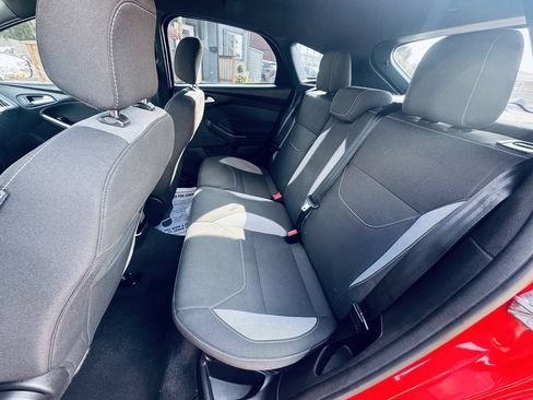 Used 2017 Ford Focus ST FWD image 19
