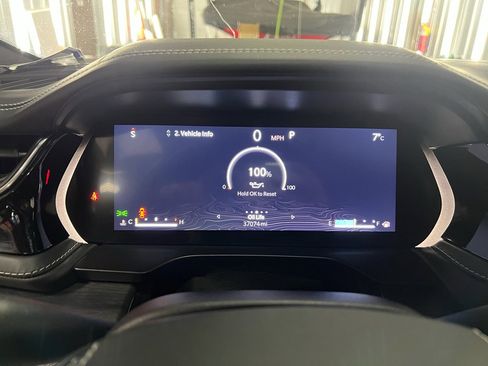 Used 2023 Jeep Grand Cherokee Overland w/ Advanced Protech Group III image 15