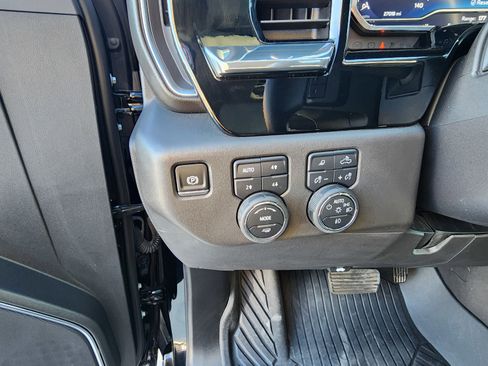 Used 2024 Chevrolet Silverado 1500 LT Trail Boss w/ LT Trail Boss Premium Package image 13