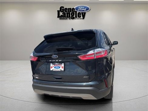 Used 2022 Ford Edge SEL w/ Convenience Package image 14