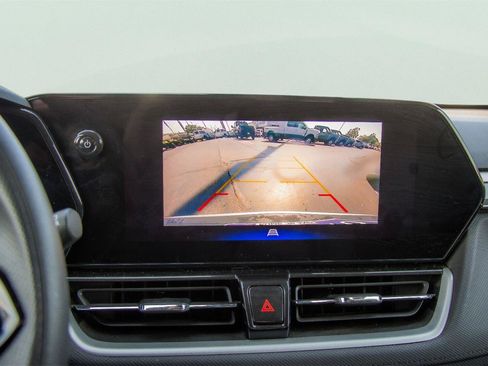 Used 2025 Chevrolet TrailBlazer LT FWD image 12