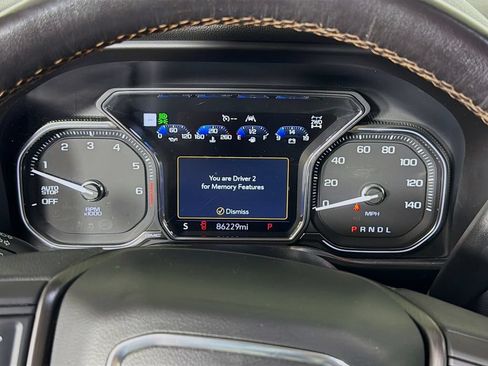 Used 2021 GMC Sierra 1500 AT4 w/ AT4 Premium Package AWD/4WD image 14