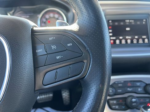 Used 2022 Dodge Challenger R/T image 18