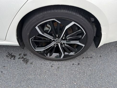 Used 2023 Nissan Altima 2.5 SR FWD image 36