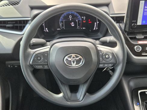 Used 2026 Toyota Corolla LE FWD image 15