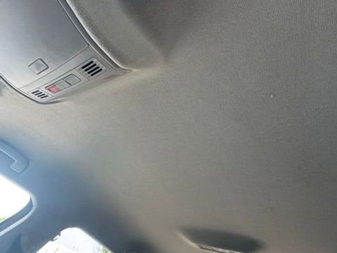 Used 2024 Volkswagen Tiguan Wolfsburg Edition image 42