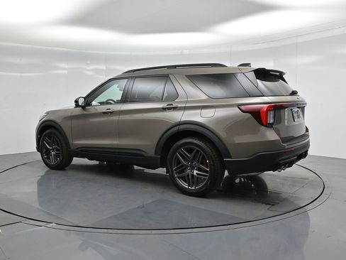 New 2026 Ford Explorer ST w/ Sun And Sound Package image 6