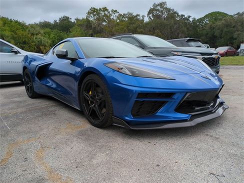 Used 2022 Chevrolet Corvette Stingray Premium Cpe w/ Battery Protection Package image 2