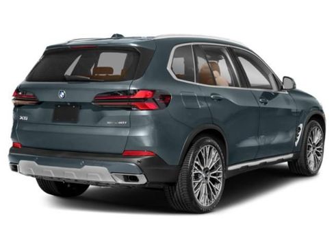 Used 2024 BMW X5 sDrive40i RWD image 2