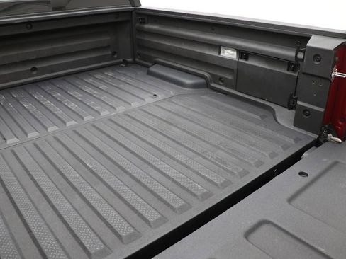 Used 2025 Honda Ridgeline Black Edition image 13