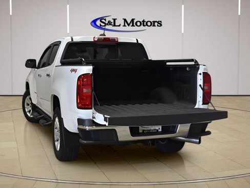 Used 2018 Chevrolet Colorado LT w/ Luxury Package, Chrome AWD/4WD image 9