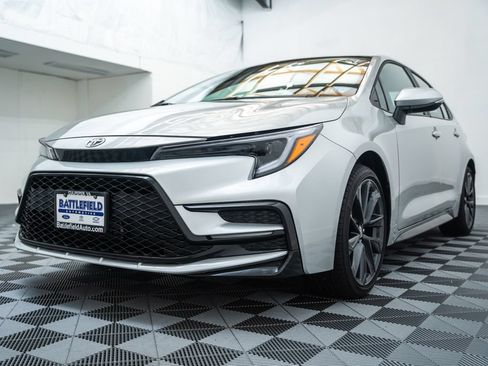 New 2026 Toyota Corolla SE FWD image 3