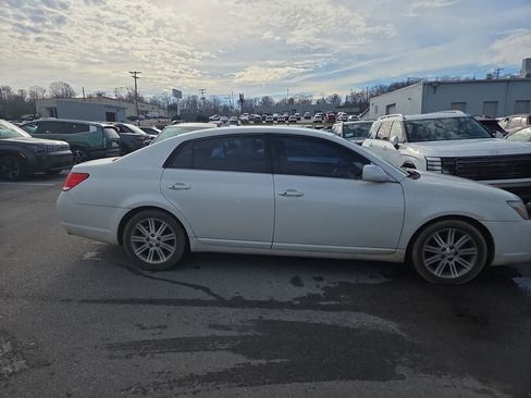 Used 2006 Toyota Avalon Limited image 4