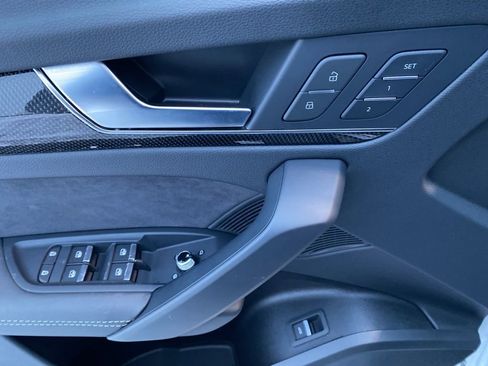 Used 2024 Audi SQ5 Premium Plus image 25