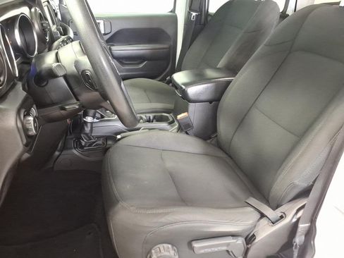 Used 2021 Jeep Wrangler 4WD Unlimited Willys image 17