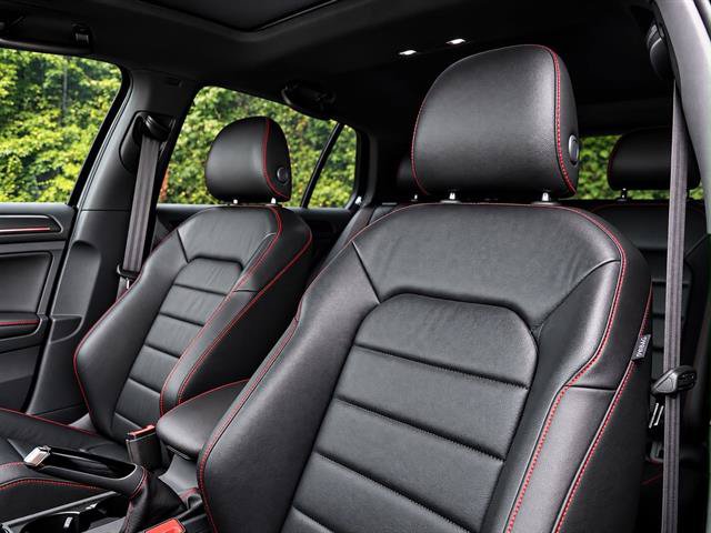 Used 2019 Volkswagen GTI SE w/ SE Experience Package FWD image 12
