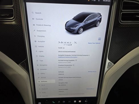 Used 2017 Tesla Model X image 15